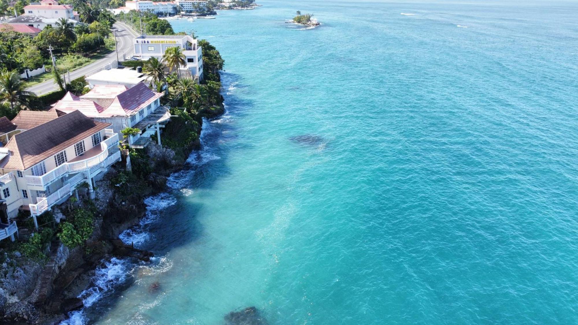 Shipwatcher Studio w/Mezzanine Ocho Rios Esterno foto